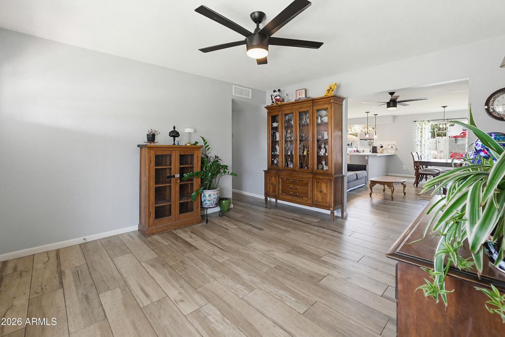 2520 E LIBBY Street, Phoenix, AZ 85032 — photo 5