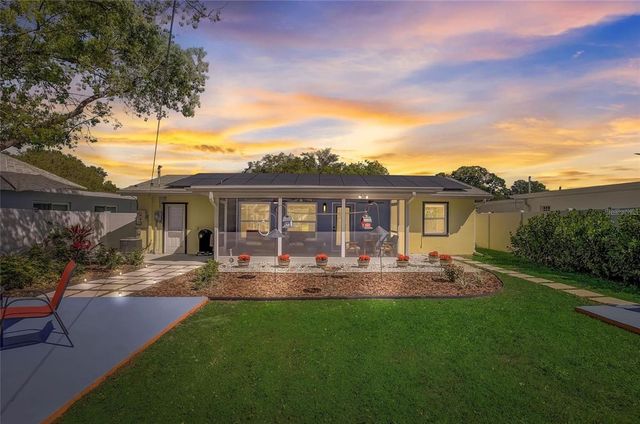 5428 7TH AVENUE N, St Petersburg, FL 33710