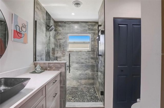 5428 7TH AVENUE N, St Petersburg, FL 33710