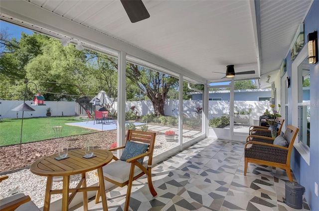 5428 7TH AVENUE N, St Petersburg, FL 33710