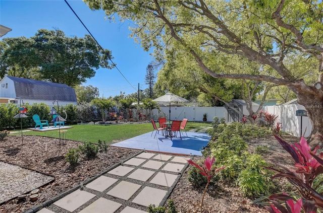 5428 7TH AVENUE N, St Petersburg, FL 33710