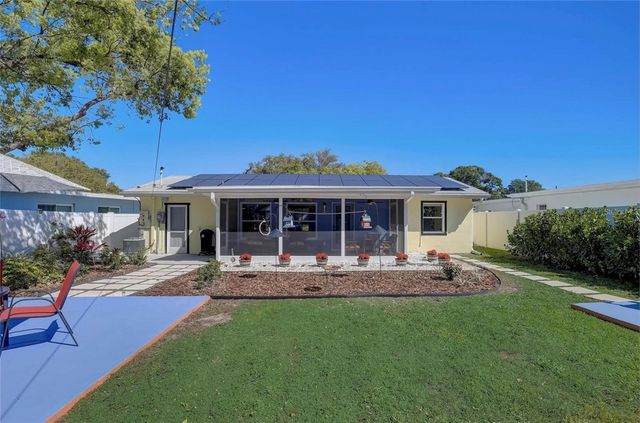 5428 7TH AVENUE N, St Petersburg, FL 33710