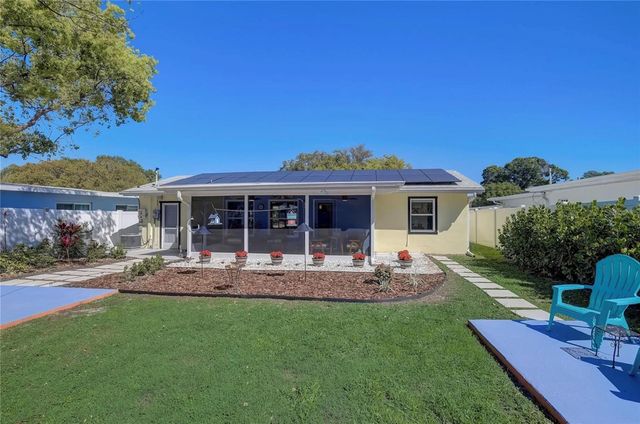 5428 7TH AVENUE N, St Petersburg, FL 33710