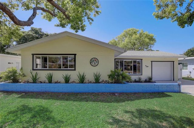 5428 7TH AVENUE N, St Petersburg, FL 33710