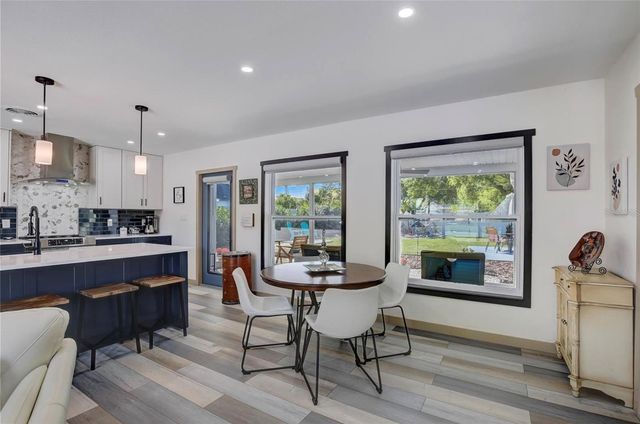 5428 7TH AVENUE N, St Petersburg, FL 33710