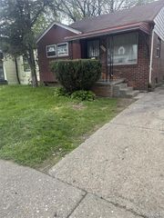 8525 Greenlawn Street, Detroit, MI 48204