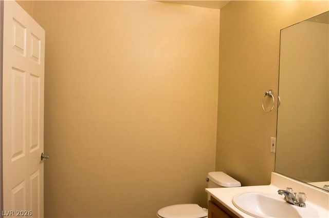 43 East Agate Avenue 302, Las Vegas, NV 89123