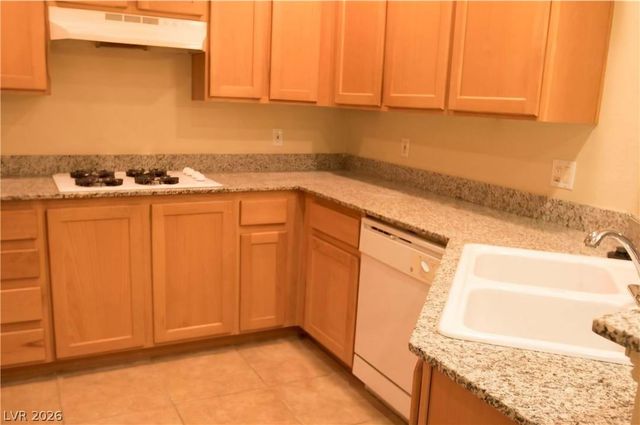 43 East Agate Avenue 302, Las Vegas, NV 89123