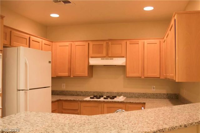 43 East Agate Avenue 302, Las Vegas, NV 89123