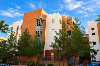 43 East Agate Avenue 302, Las Vegas, NV 89123