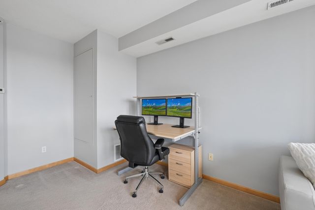 7601 Aldrich Avenue S 401, Richfield, MN 55423