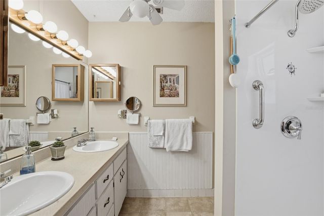 5289 NE COUNTY ROAD 340, High Springs, FL 32643