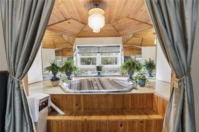 5289 NE COUNTY ROAD 340, High Springs, FL 32643