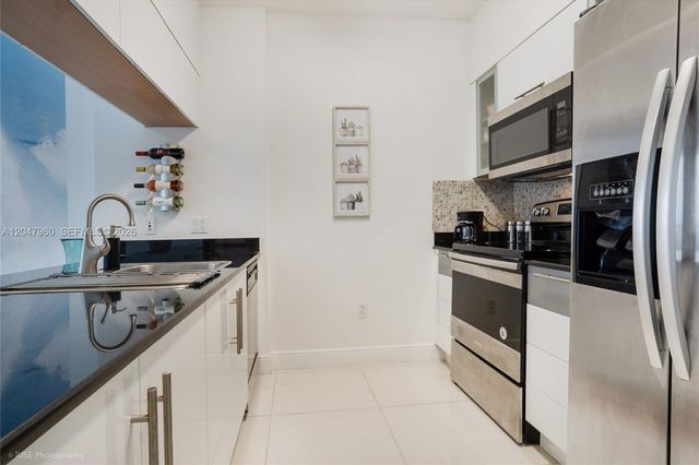 1750 N Bayshore Dr 5203, Miami, FL 33132
