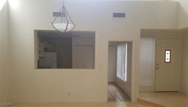 6974 Emerald Springs Lane, Las Vegas, NV 89113