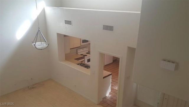 6974 Emerald Springs Lane, Las Vegas, NV 89113