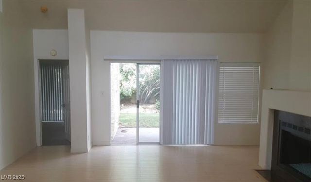 6974 Emerald Springs Lane, Las Vegas, NV 89113