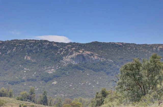 Camino Estribo 940220003, Temecula, CA 92590