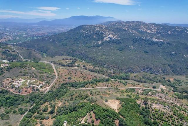 Camino Estribo 940220003, Temecula, CA 92590