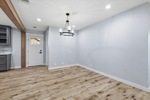 401 W Hillcrest Street, Keene, TX 76059