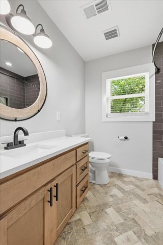 401 W Hillcrest Street, Keene, TX 76059