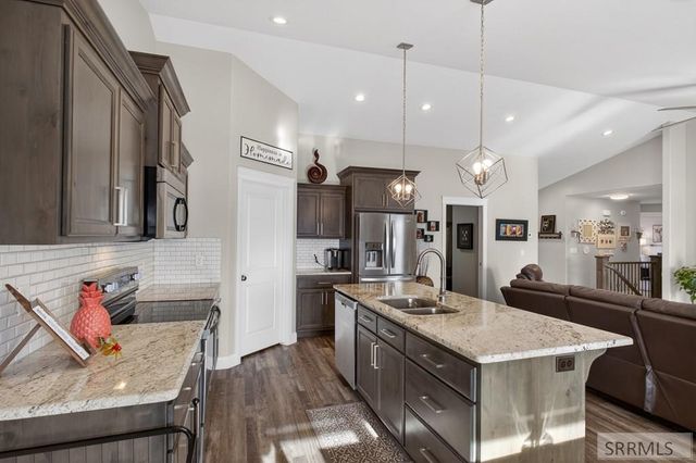 1820 Dingo Run, Blackfoot, ID 83221