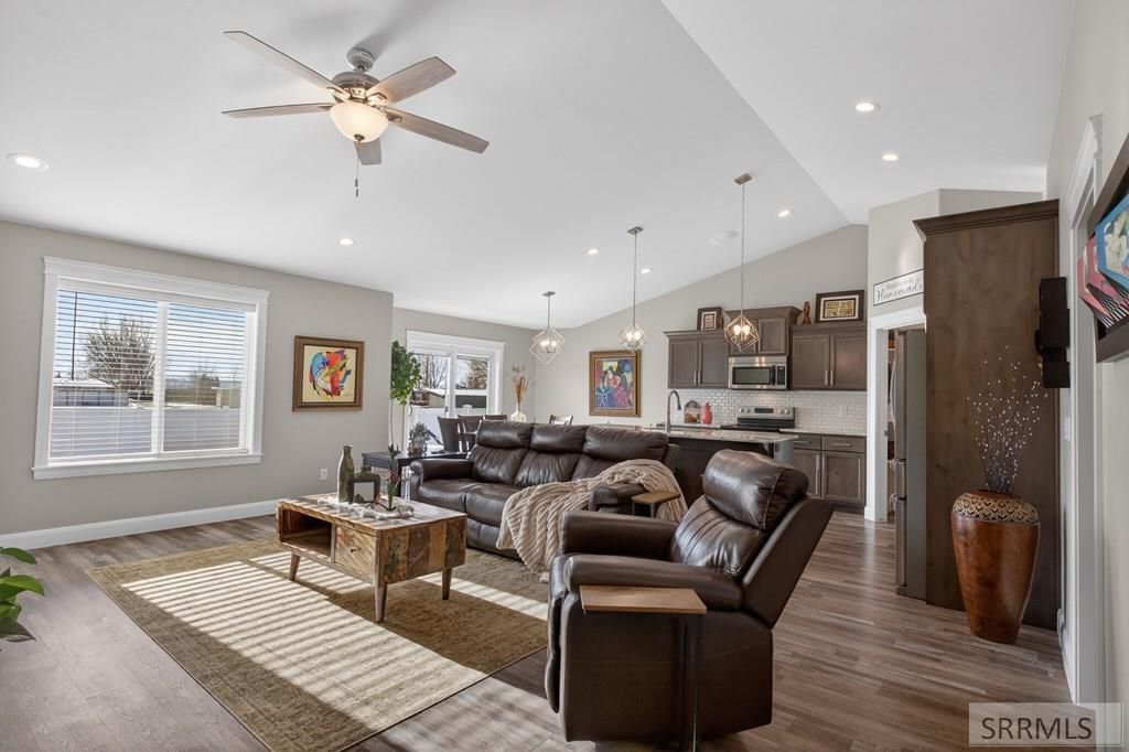 Image 5 of property listing at 1820 Dingo Run, Blackfoot, ID 83221