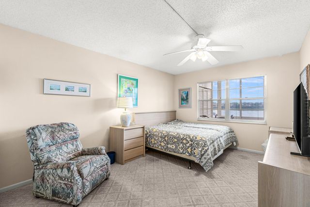 2056 Exeter D, Boca Raton, FL 33434