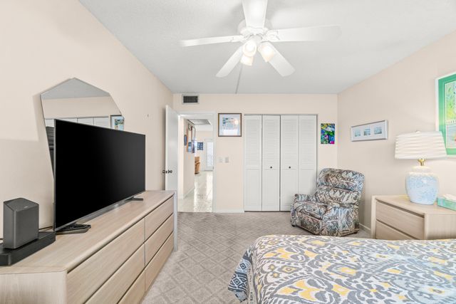 2056 Exeter D, Boca Raton, FL 33434