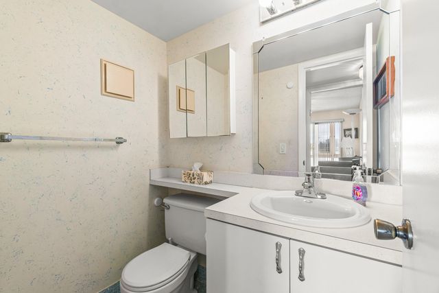 2056 Exeter D, Boca Raton, FL 33434