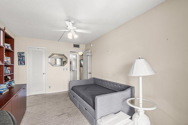 2056 Exeter D, Boca Raton, FL 33434