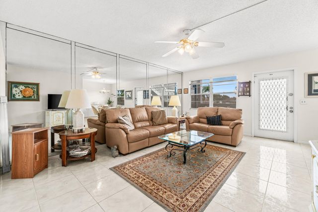 2056 Exeter D, Boca Raton, FL 33434