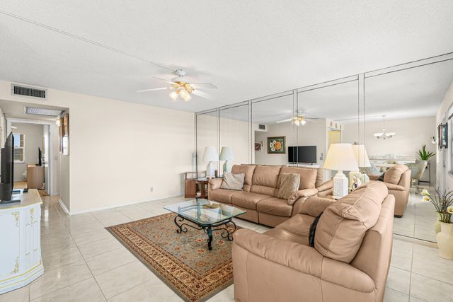 2056 Exeter D, Boca Raton, FL 33434