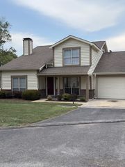 5005 Camelot Dr Apt C, Columbia, TN 38401