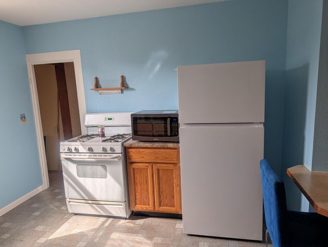 208 S Washington Avenue, Ludington, MI 49431