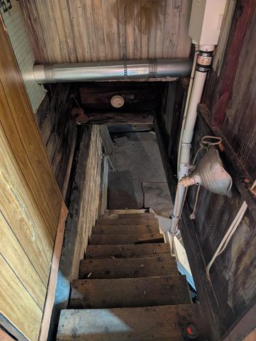 208 S Washington Avenue, Ludington, MI 49431