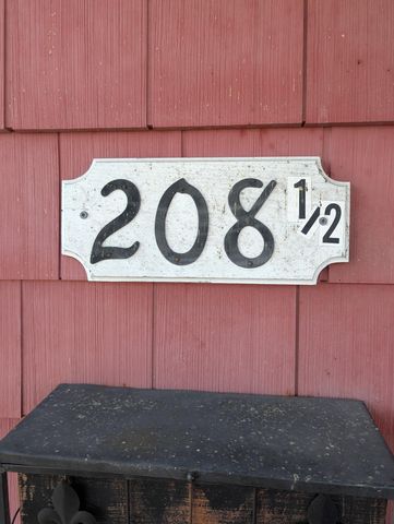 208 S Washington Avenue, Ludington, MI 49431