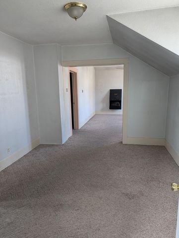 208 S Washington Avenue, Ludington, MI 49431