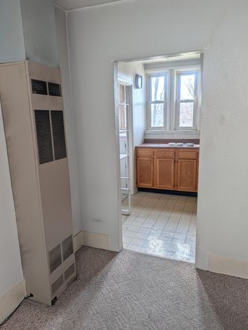 208 S Washington Avenue, Ludington, MI 49431