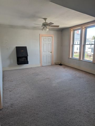 208 S Washington Avenue, Ludington, MI 49431