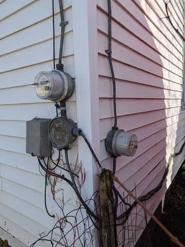 208 S Washington Avenue, Ludington, MI 49431