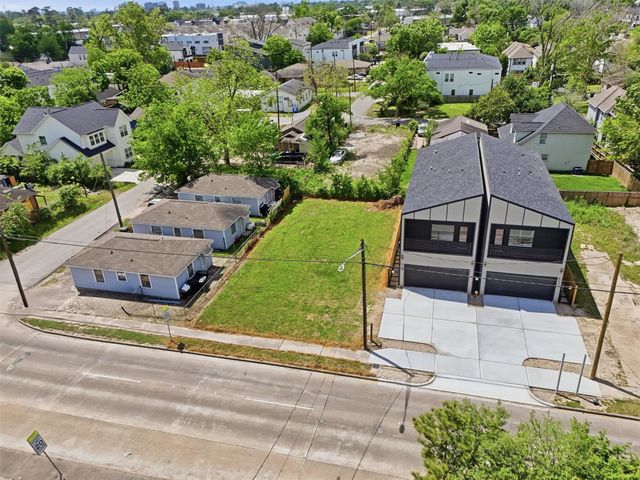 4113 Yale Street, Houston, TX 77018