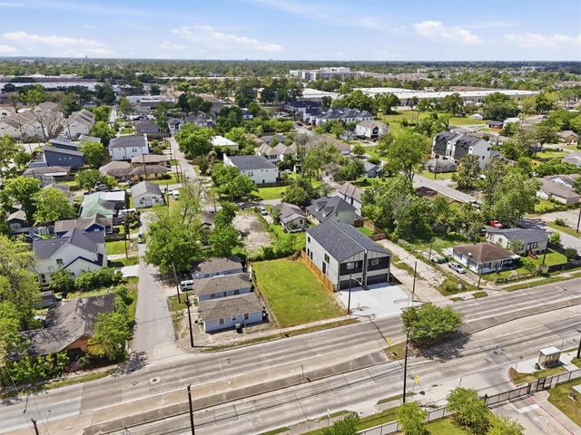 4113 Yale Street, Houston, TX 77018