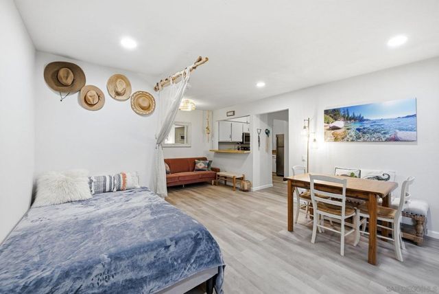 8019 Caminito De Pizza B, San Diego, CA 92108