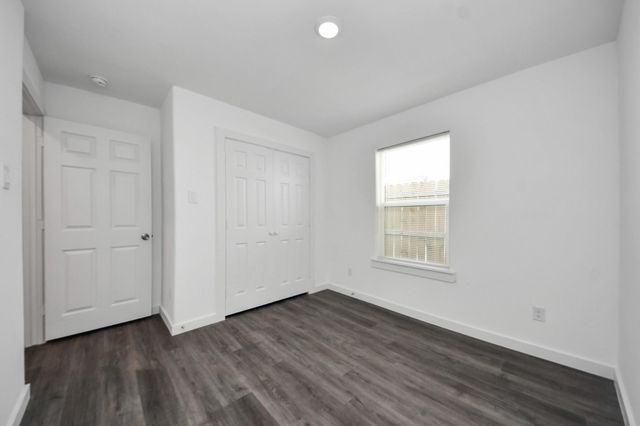 8125 Laura Koppe Road B, Houston, TX 77028