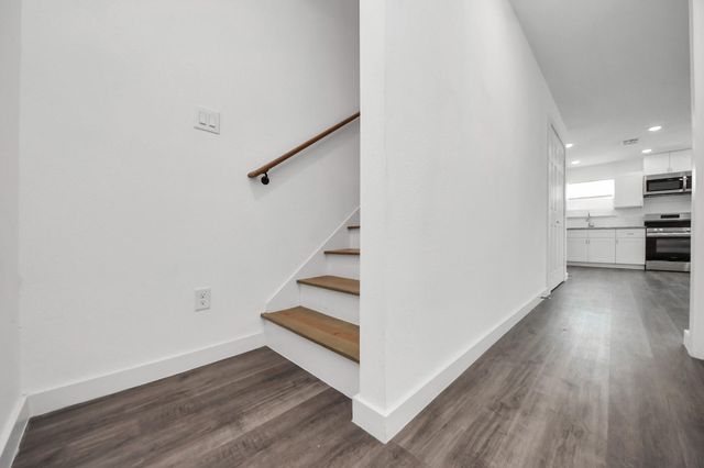 8125 Laura Koppe Road B, Houston, TX 77028