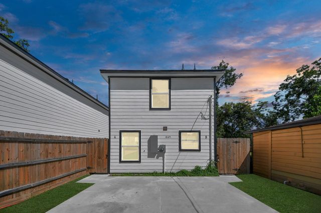 8125 Laura Koppe Road B, Houston, TX 77028