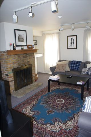 5884 Ellsworth Ave, Shadyside, PA 15232