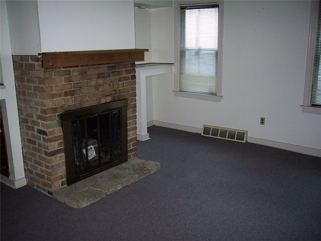 5884 Ellsworth Ave, Shadyside, PA 15232
