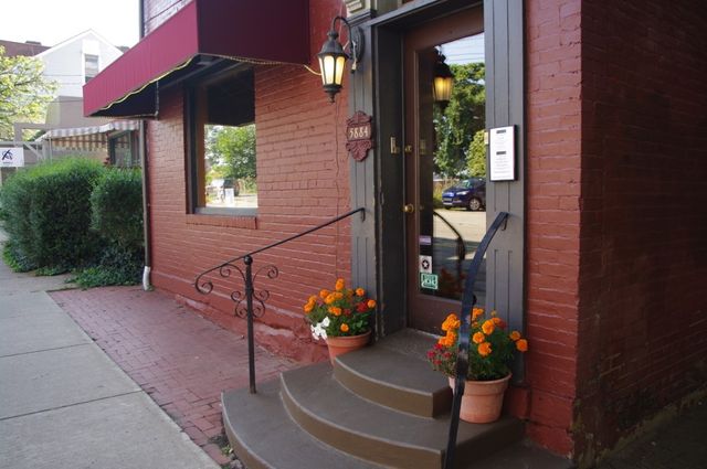 5884 Ellsworth Ave, Shadyside, PA 15232